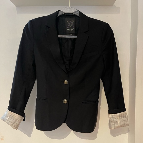 Aritzia Black Blazer, Talula Size XXS - Picture 4 of 7